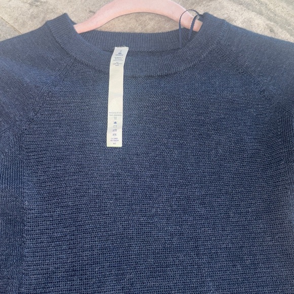 Lululemon Athletica Dark Blue Merino Wool Sweater - Picture 4 of 10